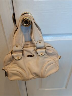 Cream Leather Shoulder Bag with Gold Accents